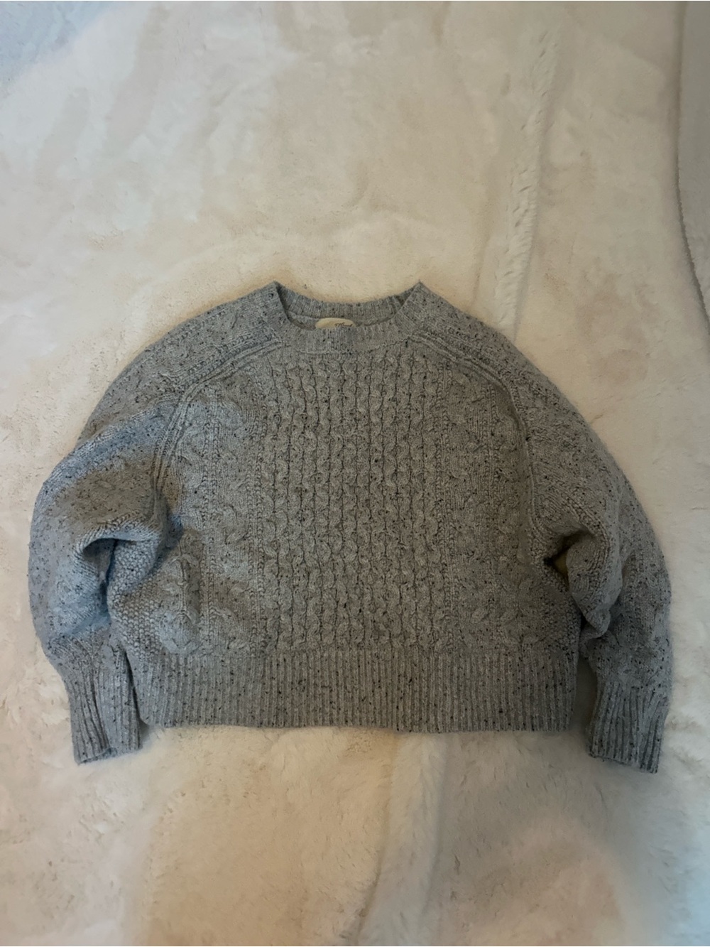 Universal Thread Light Gray Cable Knit Crewneck Sweater